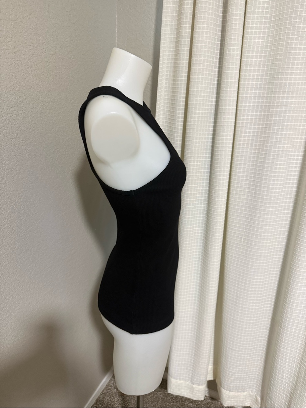 Agolde Athena Black Asymmetric Cutout Ribbed Tank - Picture 4 of 7